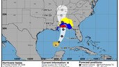 El hurac&aacute;n Isa&iacute;as empieza a afectar a EE. UU. y las condiciones se deterioran r&aacute;pidamente