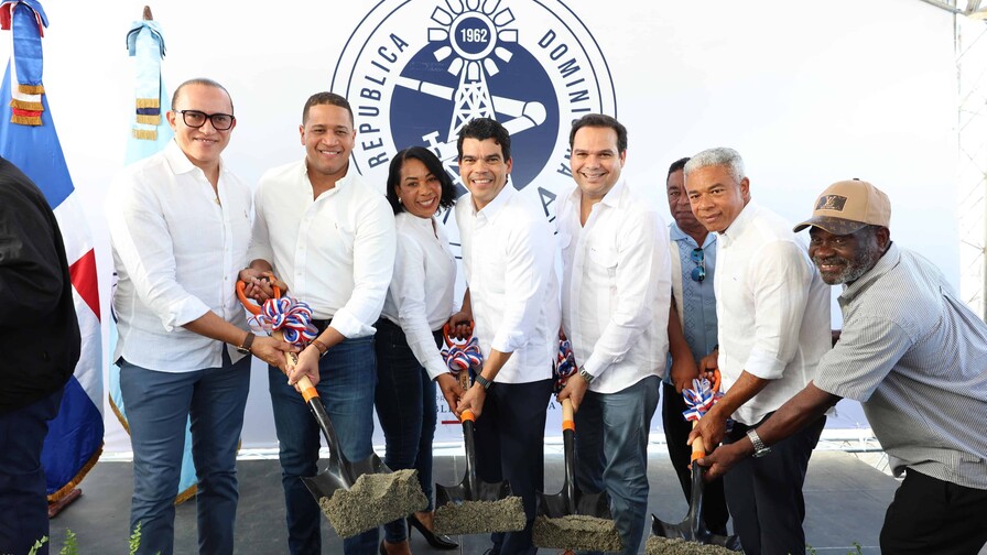 Inapa inicia construcci&oacute;n de alcantarillado sanitario en la comunidad El C&oacute;rbano, en San Juan