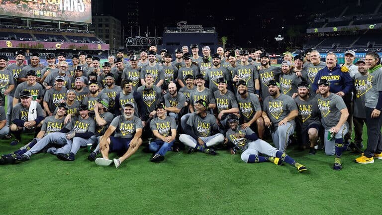 Milwaukee vence a los Padres y los dejan en el camino hacia la serie de campeonato