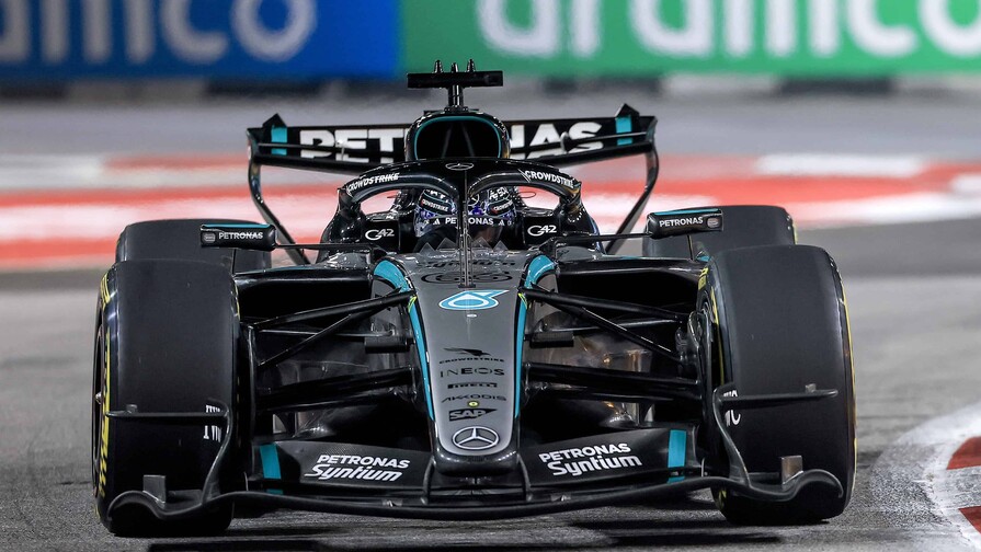 Russell fue el más rápido en los únicos entrenamientos en Singapur Russell fue el más rápido en los únicos entrenamientos en Singapur