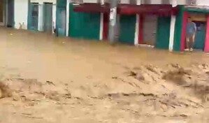 Lluvias inundan varios sectores en Villa V&aacute;squez, provincia Montecristi
