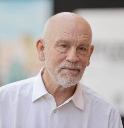 John Malkovich destaca la belleza y el misticismo de Isla de Pascua en su nueva pel&iacute;cula