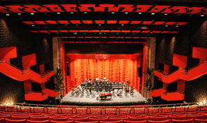 Productores art&iacute;sticos piden intervenci&oacute;n de Abinader por conflicto en el Teatro Nacional