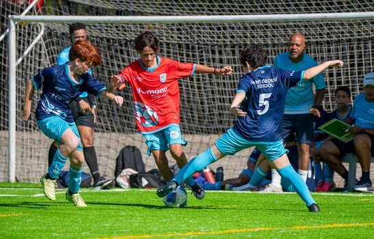 American School y St. Michael&acute;s triunfan en la apertura de la Copa de F&uacute;tbol Humano Seguros