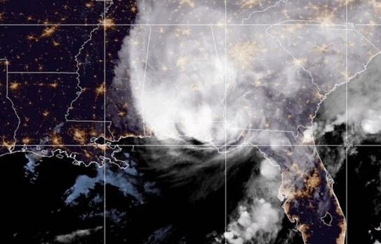 El hurac&aacute;n Isa&iacute;as, de categor&iacute;a 2, toca tierra en Florida
