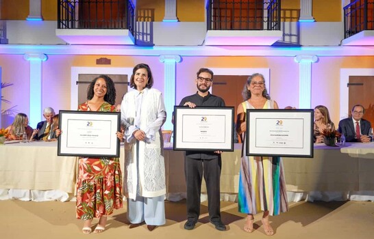 Cuatro artistas ganan residencias internacionales en el 29 Concurso de Arte Eduardo Le&oacute;n Jimenes