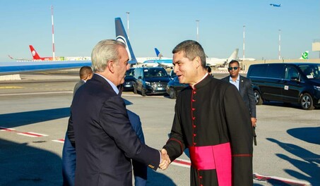 Abinader invitar&aacute; al papa Le&oacute;n XIV a visitar Rep&uacute;blica Dominicana en 2027