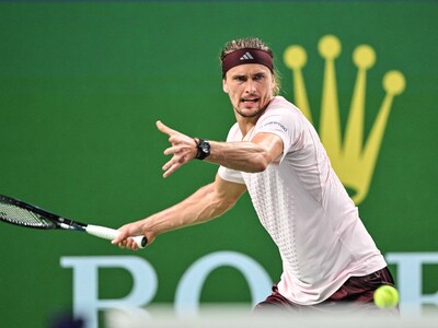 Alexander Zverev avanza octavos en Shanghái, Shelton cae eliminado
