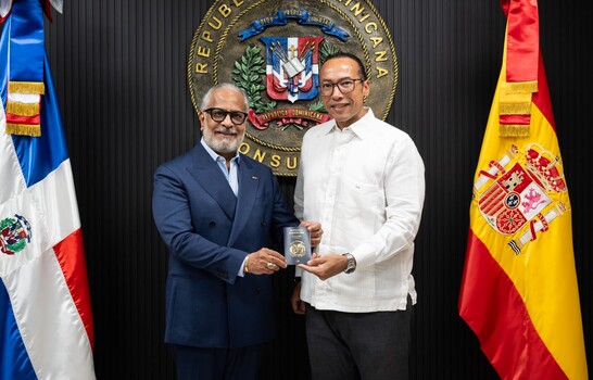 Los dominicanos en Espa&ntilde;a podr&aacute;n solicitar el pasaporte electr&oacute;nico desde este martes