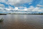 Desborde del río Uruguay por fenómeno de El Niño obliga a evacuaciones en Argentina Desborde del río Uruguay por fenómeno de El Niño obliga a evacuaciones en Argentina