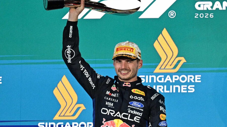 Verstappen gana al fin en Singapur, Antonelli se acerca al título de F1 Verstappen gana al fin en Singapur, Antonelli se acerca al título de F1