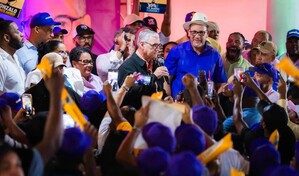 Gonzalo Castillo recorre ocho localidades de San Crist&oacute;bal