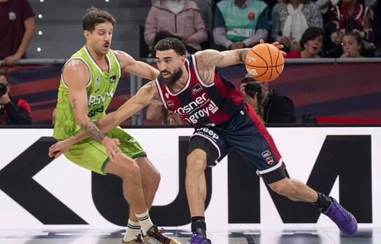 Chris Duarte y Rodions Kurucs se multiplican para batir al Joventut