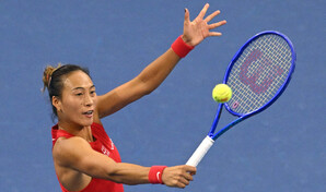 La tenista china Zheng Qinwen gana el torneo de Pek&iacute;n, su primer WTA 1000