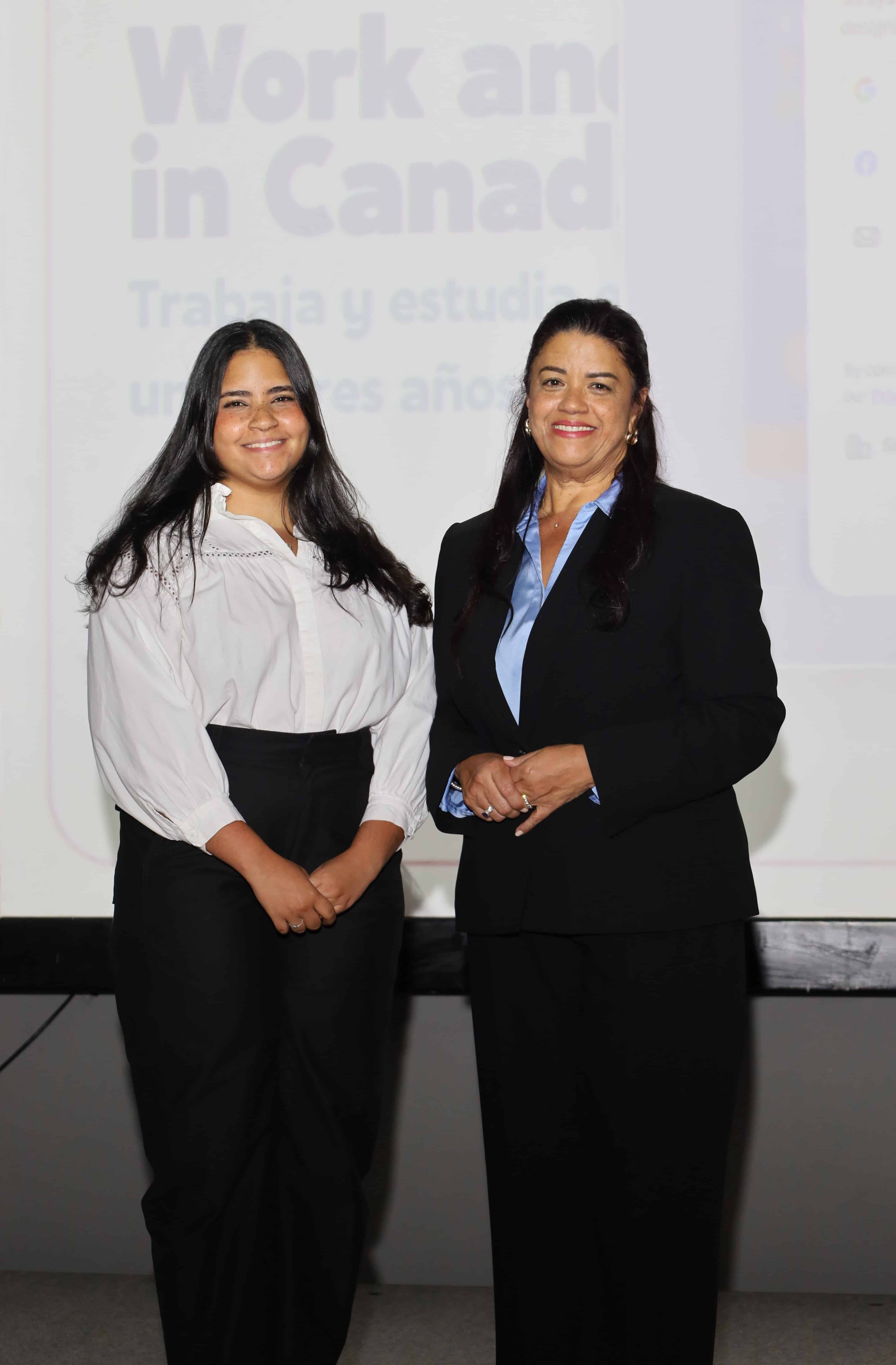 Liz Tezanos y Soraya Lara.