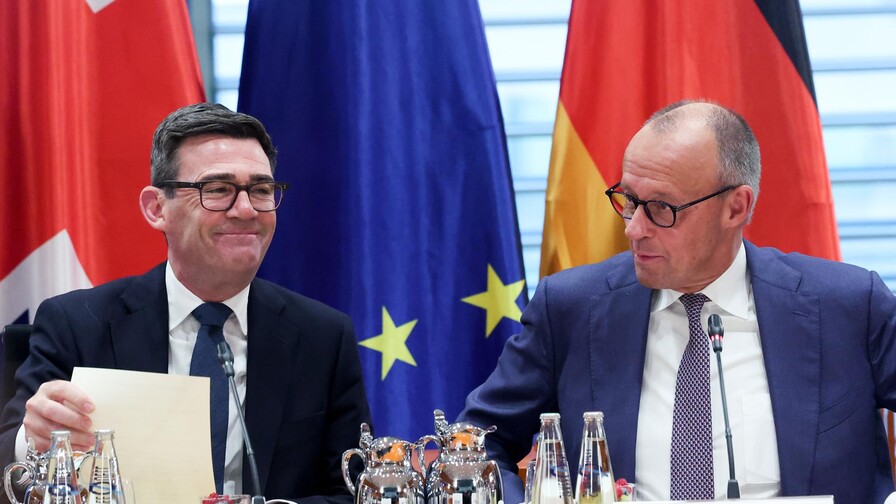 Burnham pide apoyo a un pacto con la UE que aportaría 11,800 millones de euros anuales