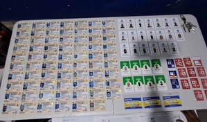 Apresan a cuatro hombres por presunta falsificaci&oacute;n de cheques y documentos en Moca