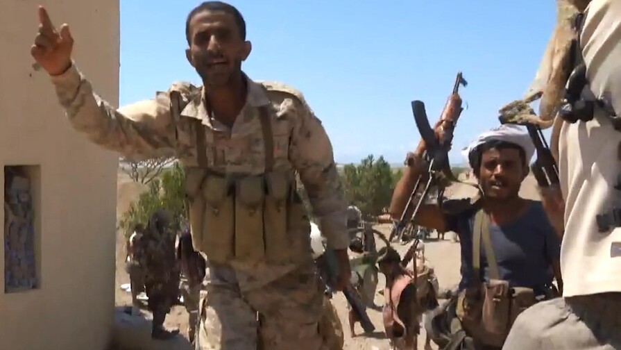 Los hut&iacute;es de Yemen amenazan con una respuesta dolorosa si EE.UU. interviene en la guerra