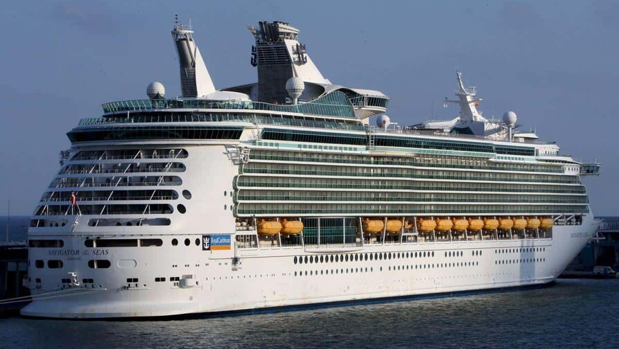 Rescatan viva a una salvadore&ntilde;a tras pasar 20 horas en el mar luego de caer de un crucero