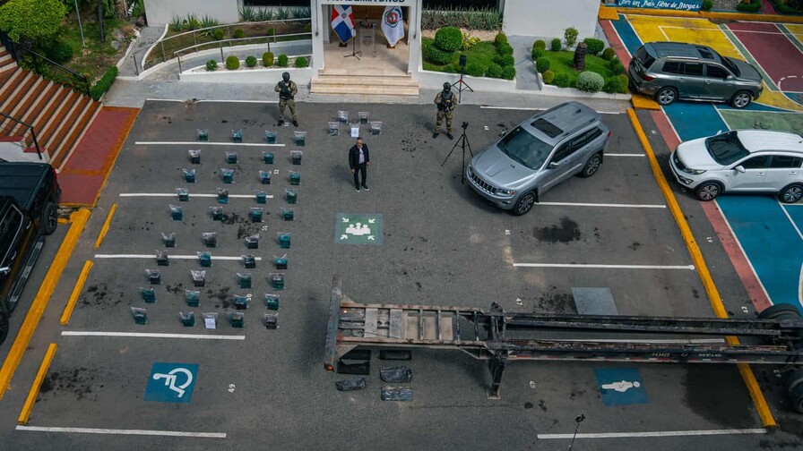 Decomisan 228 paquetes de presunta cocaína en dos operaciones en RD Decomisan 228 paquetes de presunta cocaína en dos operaciones en RD
