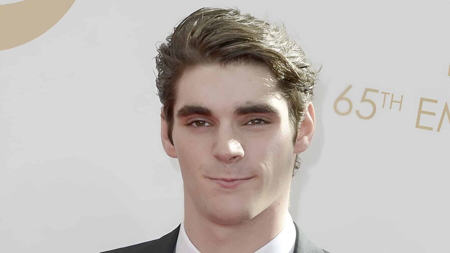 RJ Mitte, actor de Breaking Bad, muere a los 34 años en Texas RJ Mitte, actor de Breaking Bad, muere a los 34 años en Texas