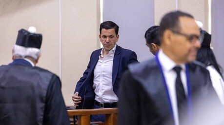 Licencias m&eacute;dicas impiden inicio del juicio de fondo contra Hugo Beras y Jochi G&oacute;mez