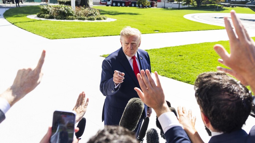 Trump viaja a Alaska para hacer campaña en un bastión republicano que peligra Trump viaja a Alaska para hacer campaña en un bastión republicano que peligra