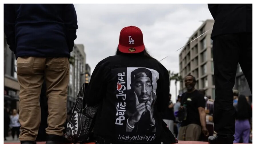 Condenan a exl&iacute;der pandillero a entre 40 a&ntilde;os y cadena perpetua por el asesinato de Tupac Shakur