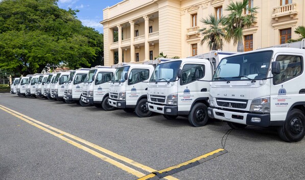 Gobierno entrega otros 50 camiones compactadores a municipios para recoger basura Gobierno entrega otros 50 camiones compactadores a municipios para recoger basura