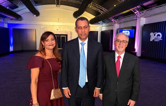La radio dominicana cumple 100 a&ntilde;os entre retos y transformaciones