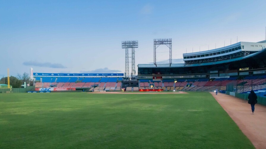 Licey-Escogido: 71 años del primer juego bajo luces Licey-Escogido: 71 años del primer juego bajo luces