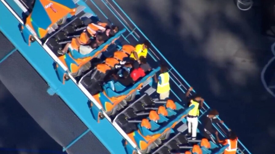 Un hombre muere tras caer de montaña rusa Goliath en Six Flags de Georgia, EE. UU. Un hombre muere tras caer de montaña rusa Goliath en Six Flags de Georgia, EE. UU.