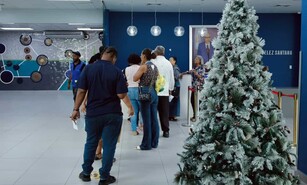Pacientes acuden a hospitales sin saber del paro m&eacute;dico y deben reprogramar sus citas
