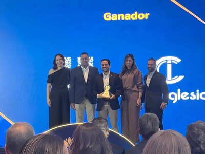 César Iglesias y Unilever son reconocidos en los Premios Clave 2026