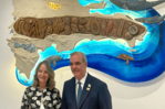 Abinader inaugura el Sal&oacute;n Dominicano en la FAO con una obra de Victoria Thomen
