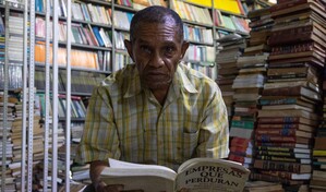 Alberto Pichardo: Yo comenc&eacute; vendiendo revistas y llegu&eacute; a tener una librer&iacute;a grand&iacute;sima"