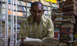 Alberto Pichardo: Yo comenc&eacute; vendiendo revistas y llegu&eacute; a tener una librer&iacute;a grand&iacute;sima"