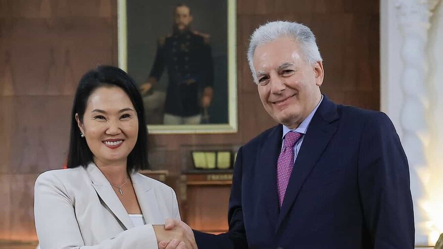 Fujimori oficializa designación de Álvaro Vargas Llosa como embajador de Perú en EE.UU. Fujimori oficializa designación de Álvaro Vargas Llosa como embajador de Perú en EE.UU.