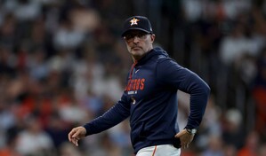 Espada deja a los Astros y Mattingly sigue con los Phillies