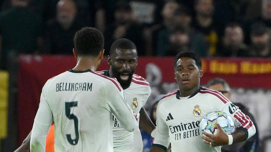 Tres goles en siete minutos dan triunfo al Real Madrid 4-3 sobre la Roma en la Liga de Campeones
