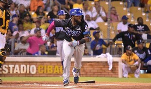 Mel Rojas Jr. es s&iacute;mbolo azul en la bater&iacute;a de veteranos del Licey