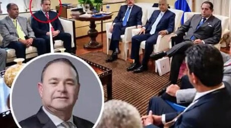 Pujols desaf&iacute;a versi&oacute;n del ministro de Agricultura sobre reuni&oacute;n con Danilo y muestra fotos y videos