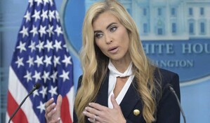 Renuncia la portavoz de la Casa Blanca una semana despu&eacute;s de su nombramiento por Trump