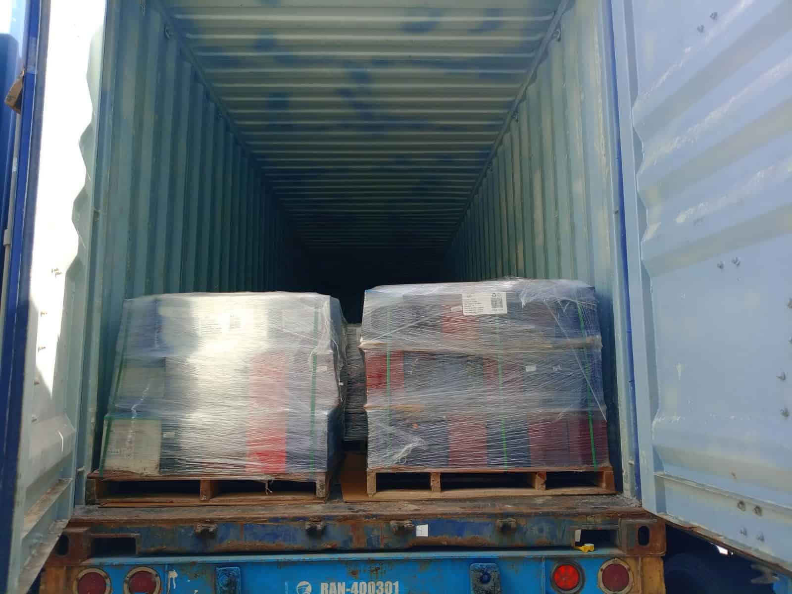 Furgón preparado para ser enviado al muelle.