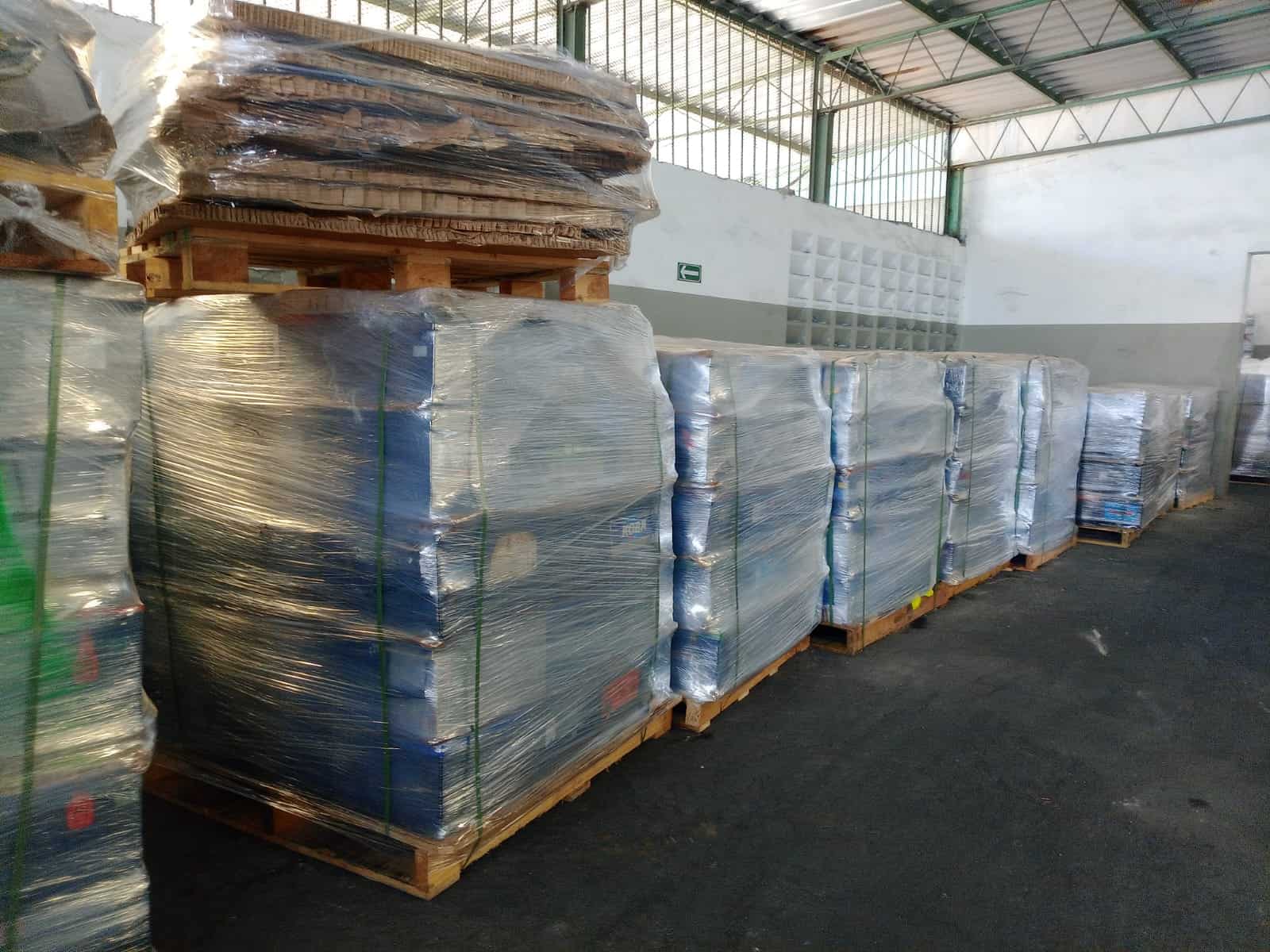 Baterías usadas paletizadas y plastificadas para luego ser exportadas.