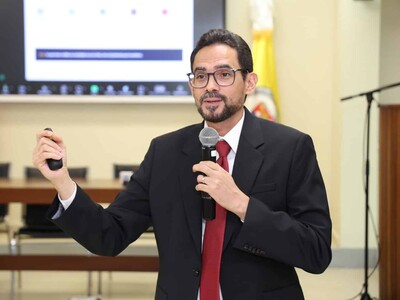 ¿Dónde se concentra el rezago escolar en RD? Esto dice la Pucmm