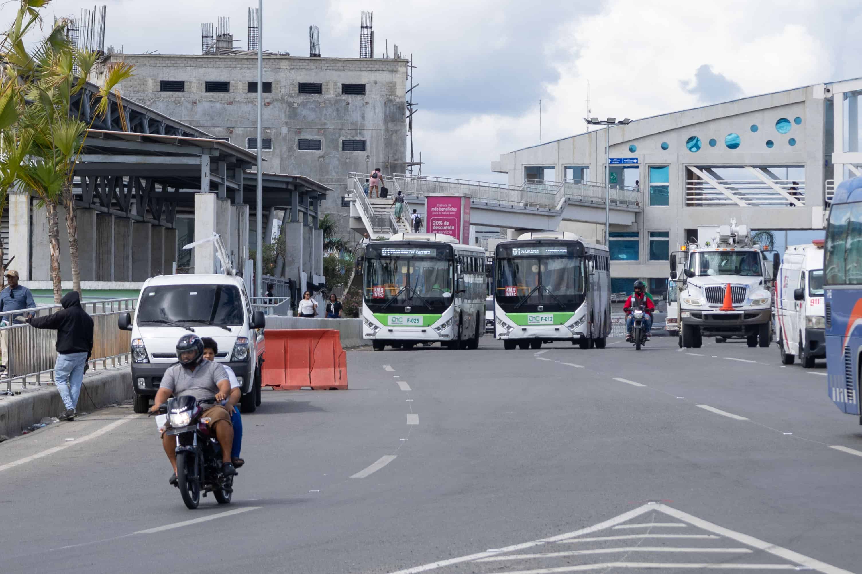 Autobuses del corredor N&uacute;&ntilde;ez de C&aacute;ceres.