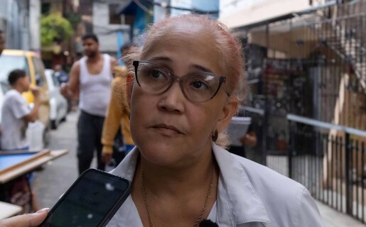 Parientes de hombre ultimado por polic&iacute;as lo despiden sin velatorio