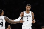 Wembanyama y los Spurs dominan la tradicional encuesta previa a la temporada NBA Wembanyama y los Spurs dominan la tradicional encuesta previa a la temporada NBA