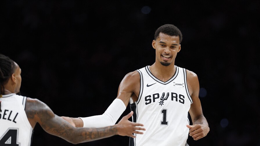 Wembanyama y los Spurs dominan la tradicional encuesta previa a la temporada NBA